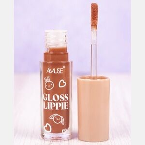 New Amuse high shine lip gloss in the color buster